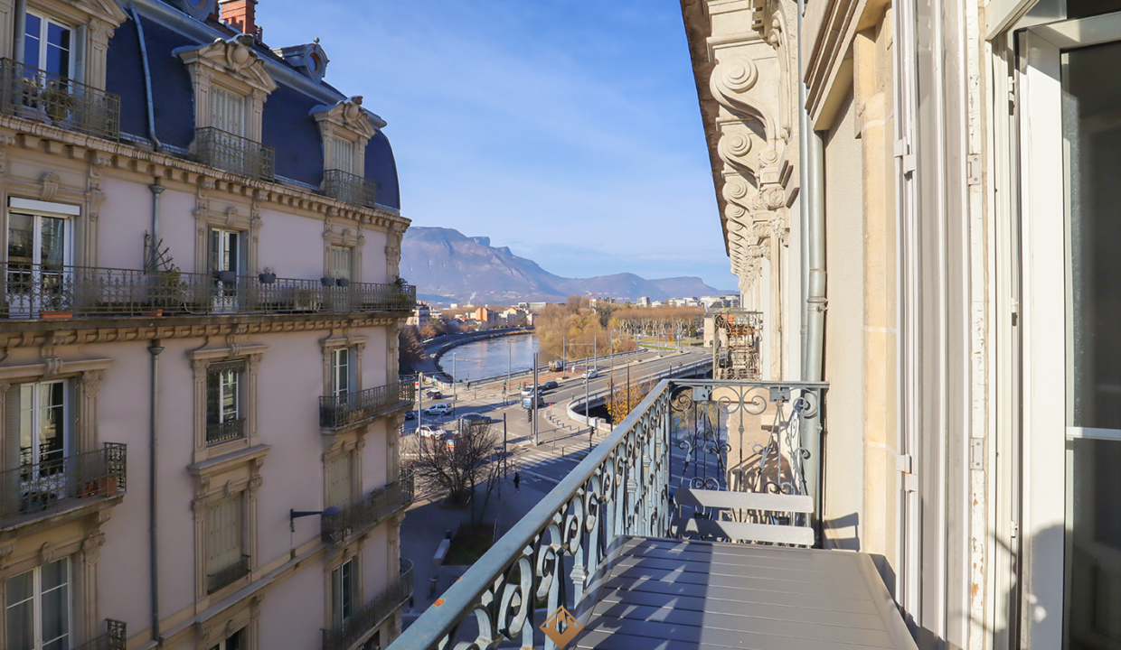 immobilier-grenoble.jpg